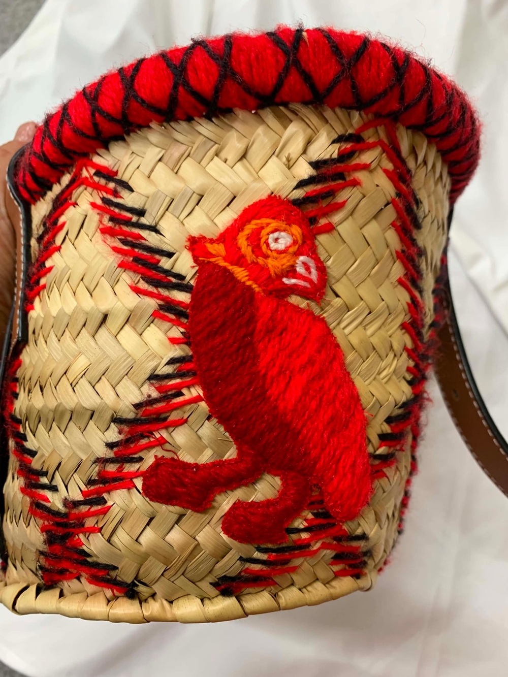 Loewe Straw Tote with Tan Leather and Red Trim. limited edition - Picture 5 of 8